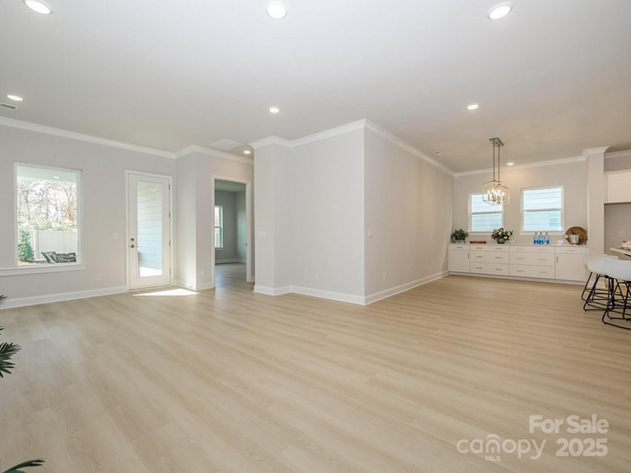 1038 Idyllic Lane — Waxhaw