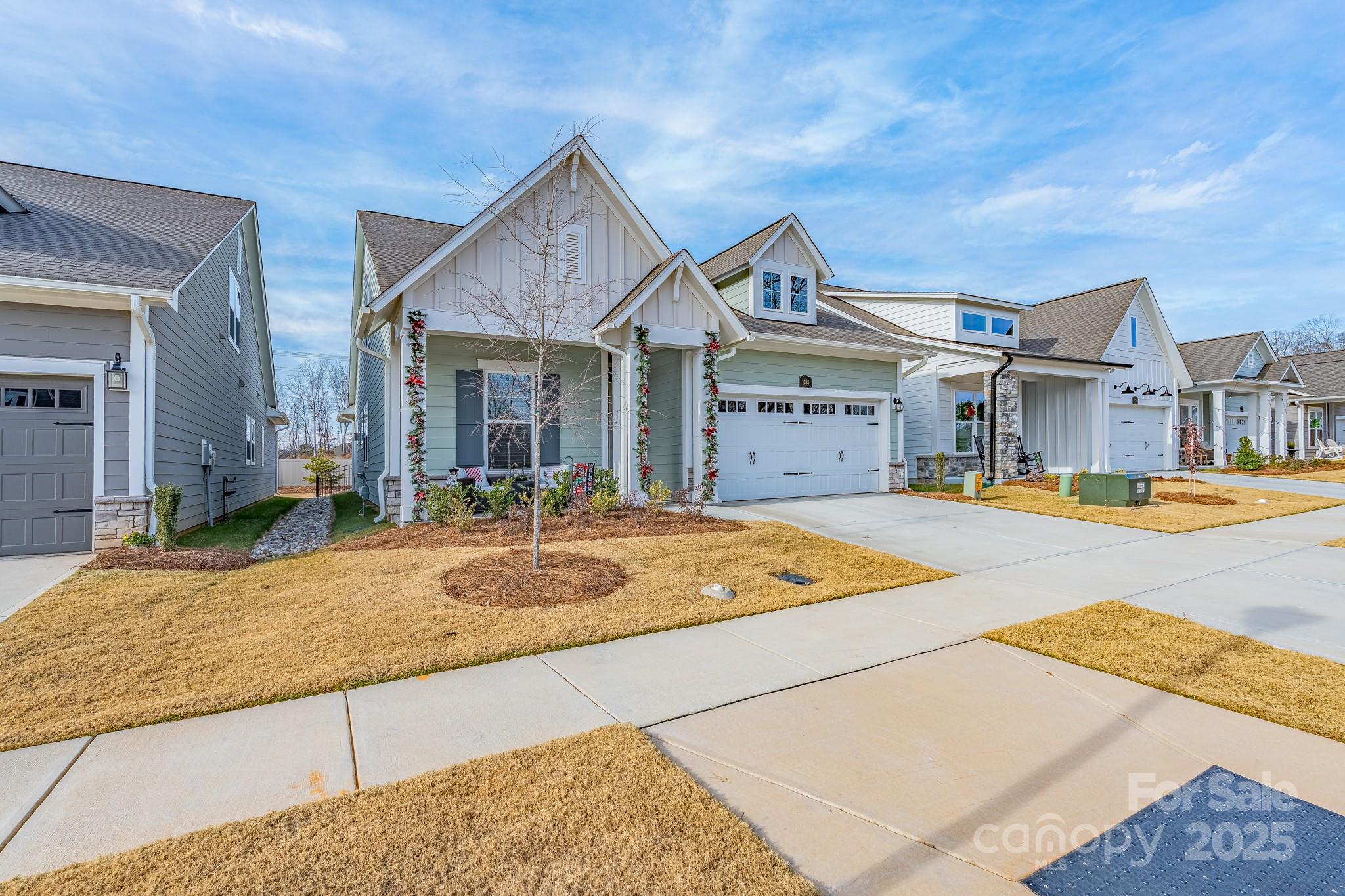 1038 Idyllic Lane — Waxhaw