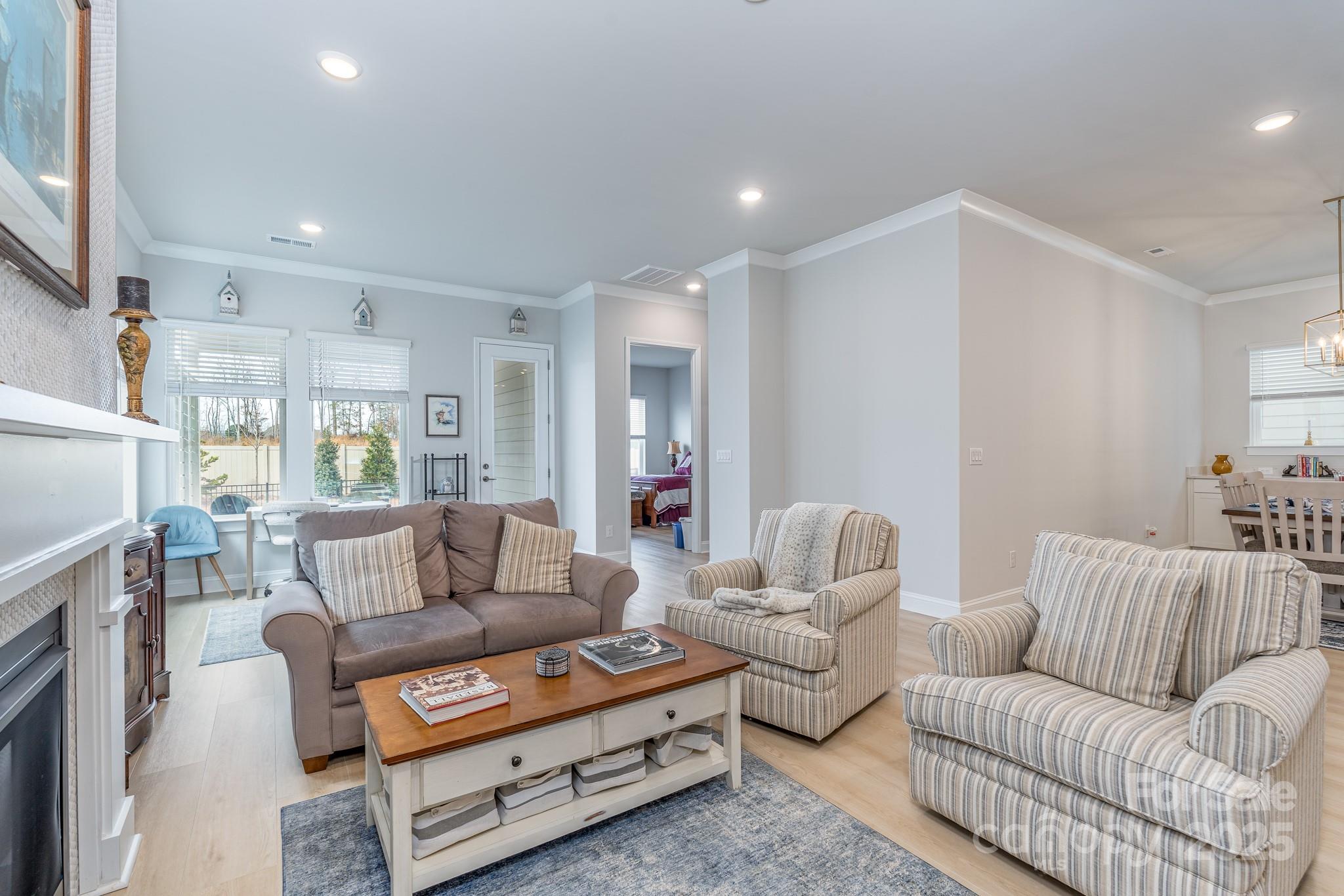 1038 Idyllic Lane — Waxhaw