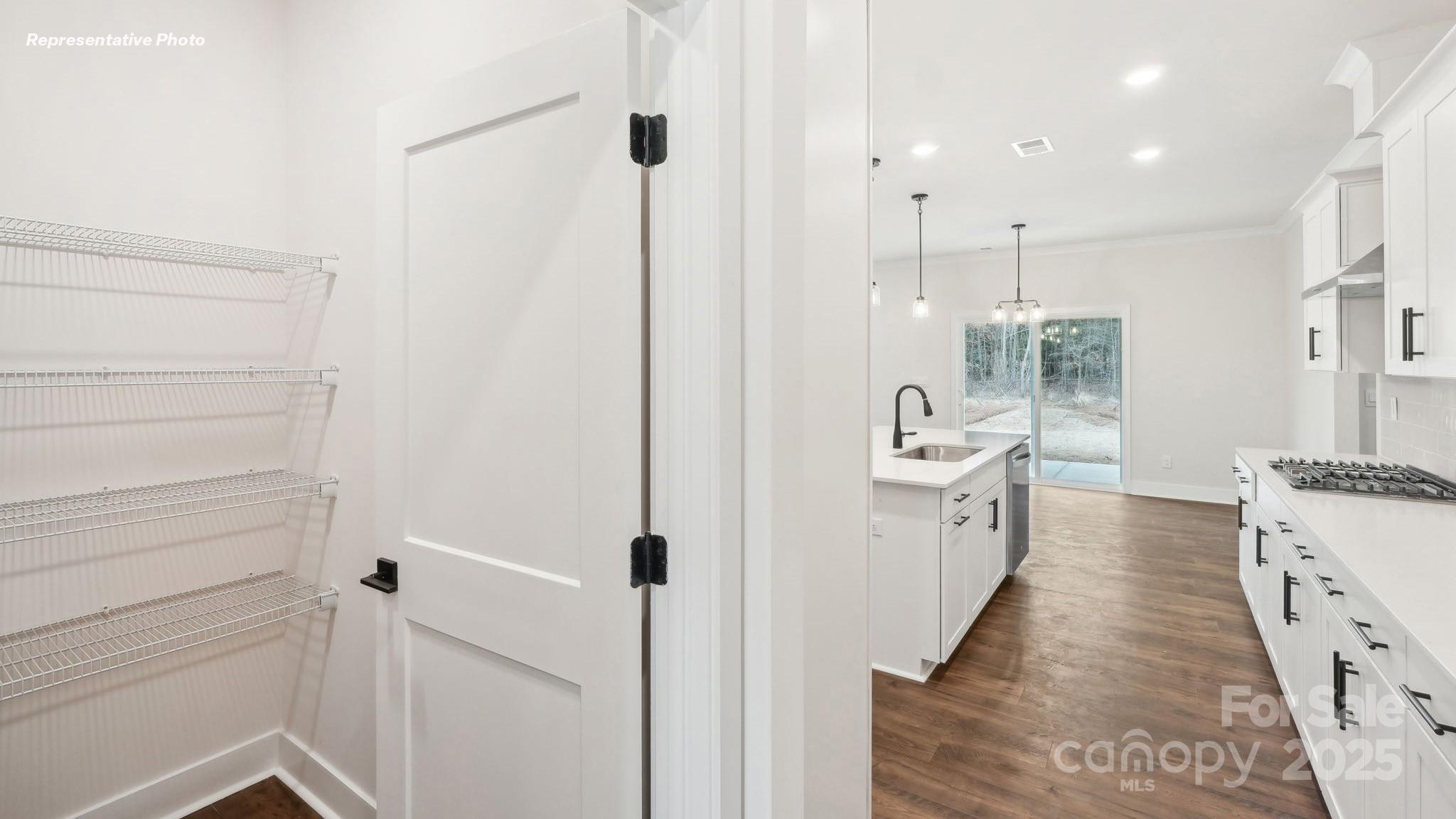 2233 Keppel Court — York