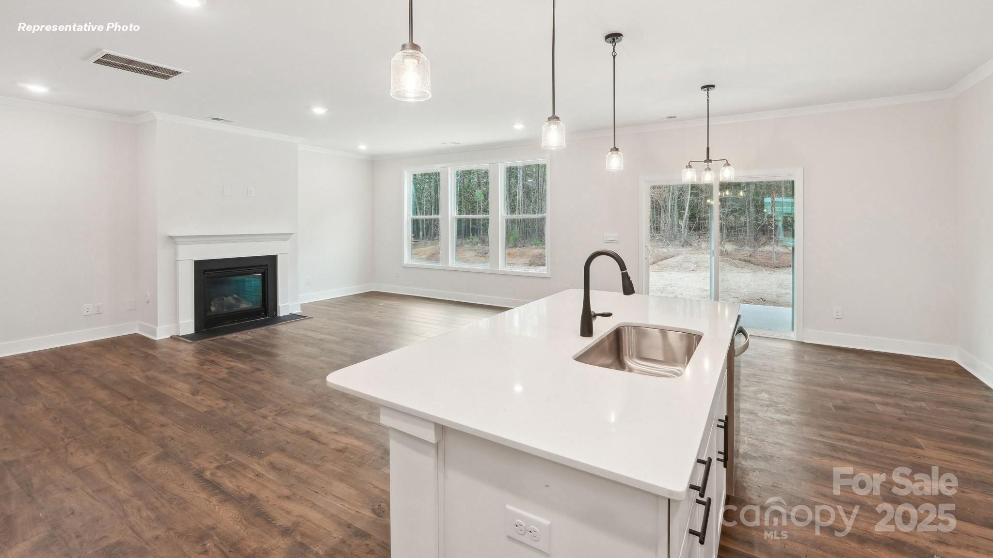 2233 Keppel Court — York