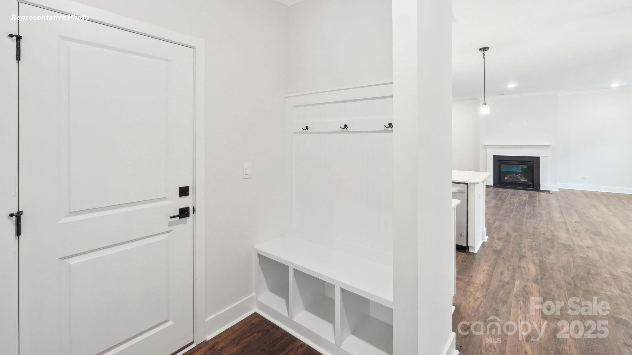 2233 Keppel Court — York