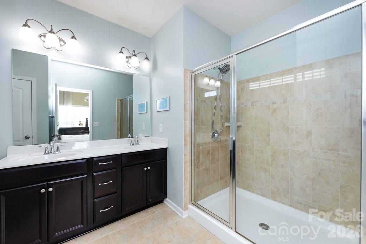 8931 Happiness Road — Harrisburg