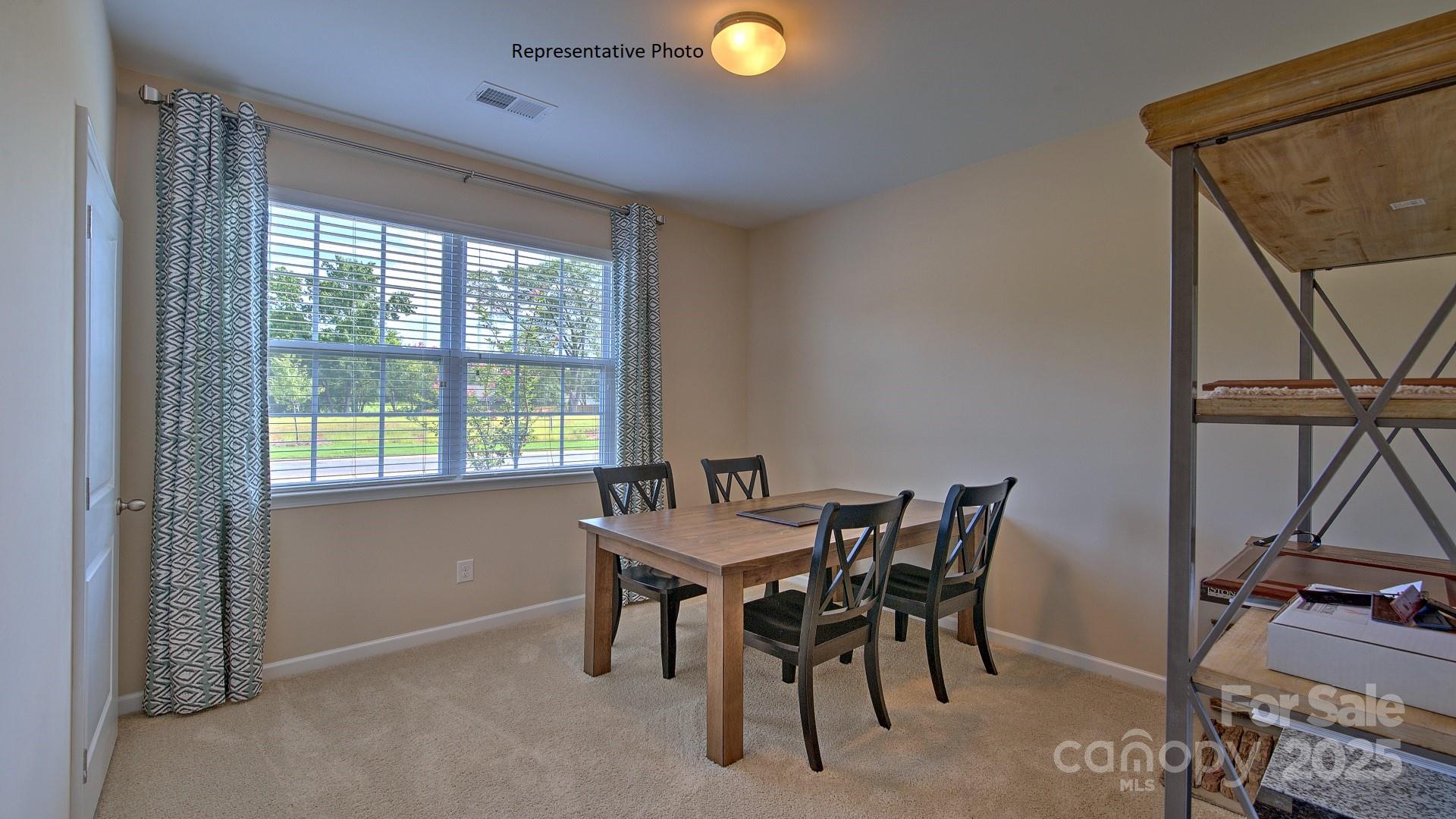 637 17th Avenue Drive NE — Hickory
