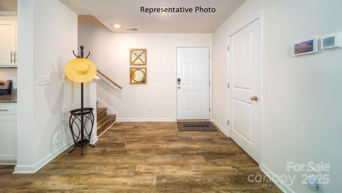 1410 Mammoth Road — Hickory