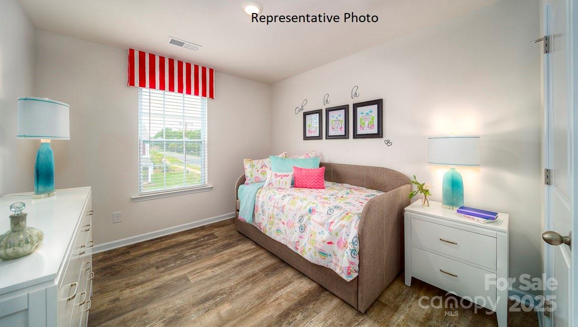 1410 Mammoth Road — Hickory
