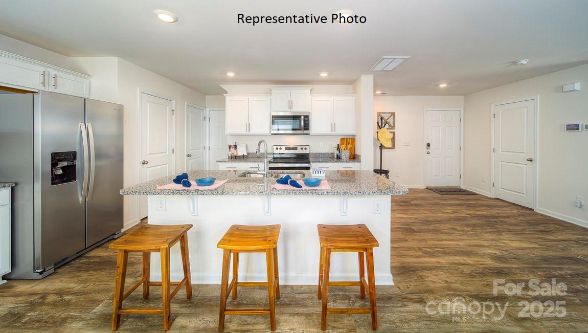 1410 Mammoth Road — Hickory