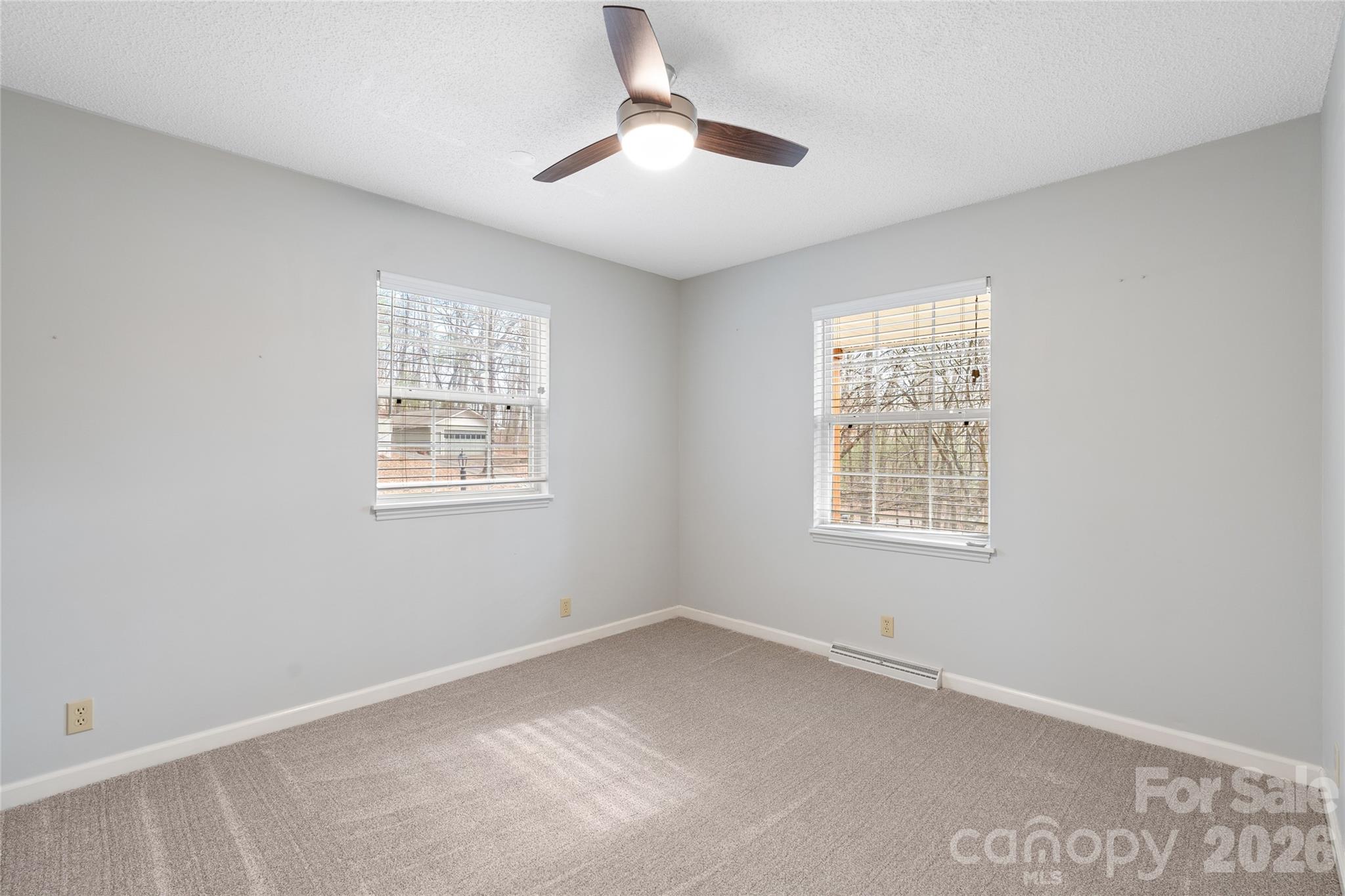 177 Country Road — Brevard