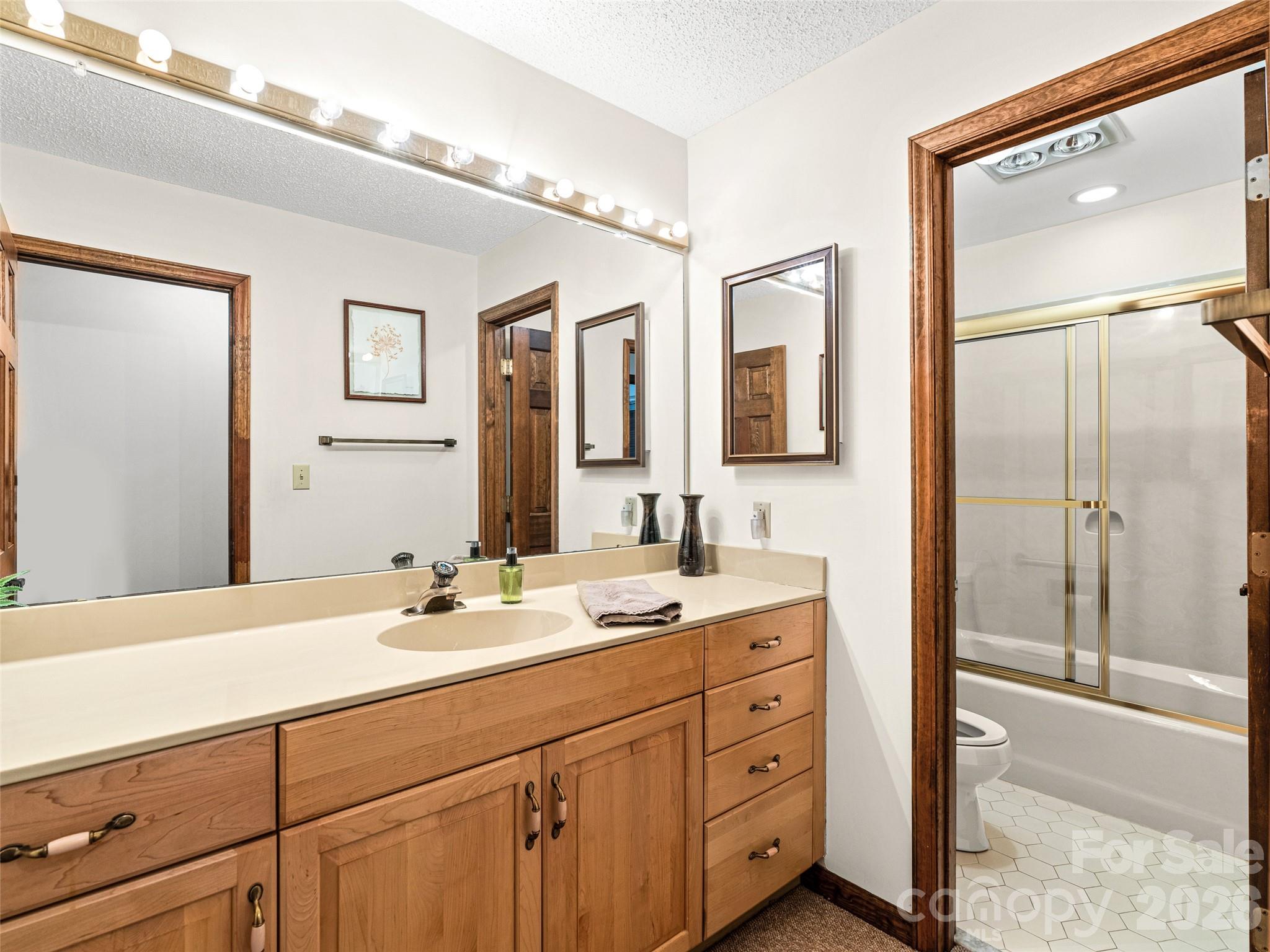 3802 Timber Trail — Asheville