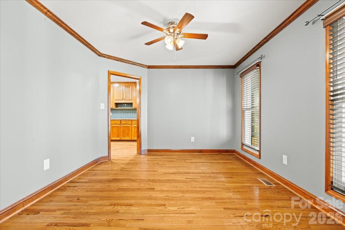1935 Oakland Church Road — Chesterfield