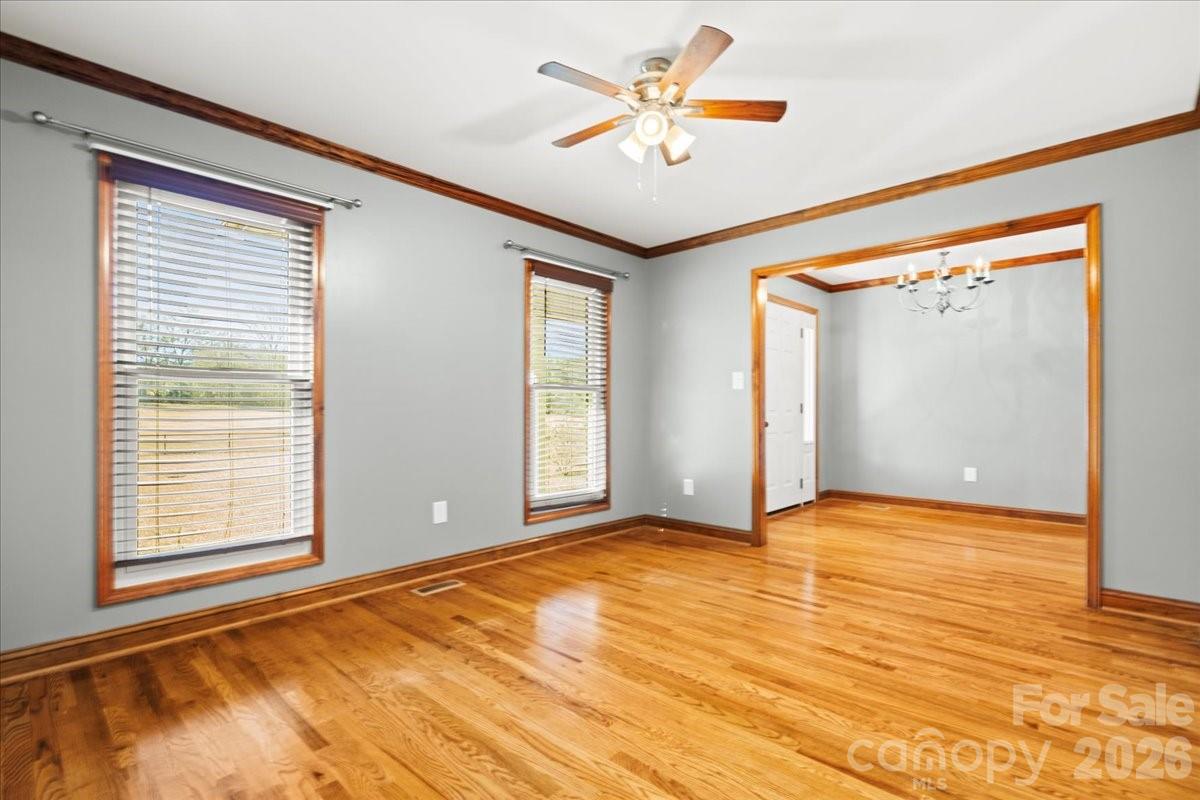 1935 Oakland Church Road — Chesterfield