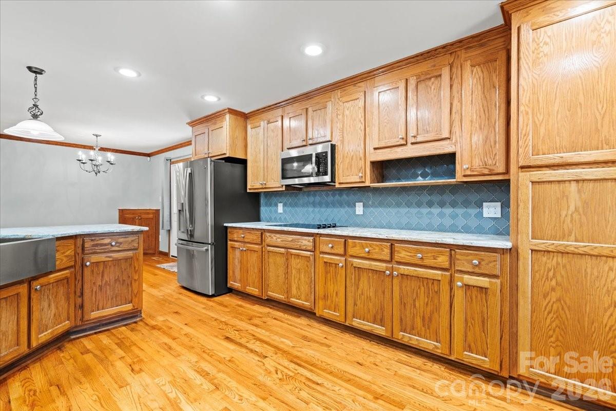 1935 Oakland Church Road — Chesterfield