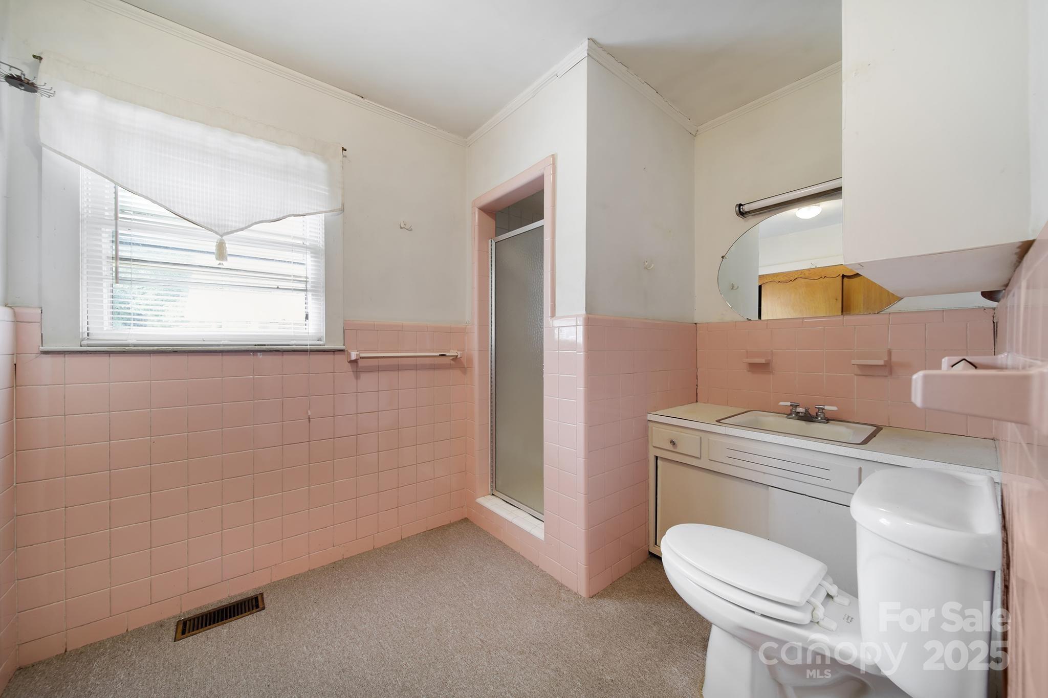 1670 Lynwood Drive — Lancaster