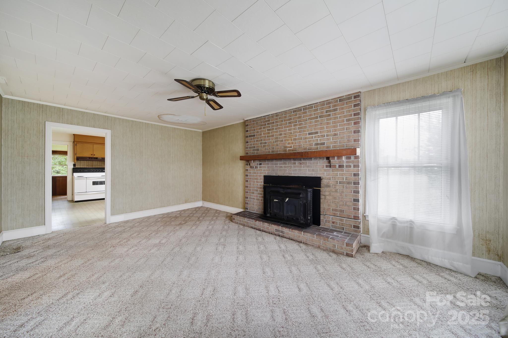 1670 Lynwood Drive — Lancaster