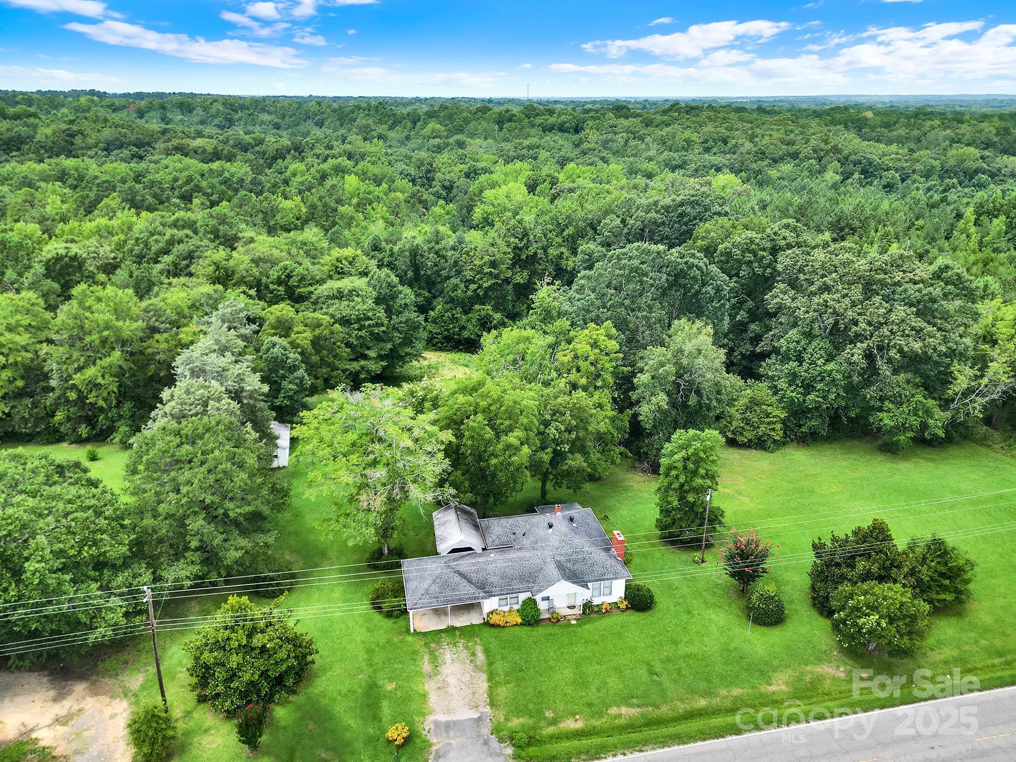 1670 Lynwood Drive — Lancaster