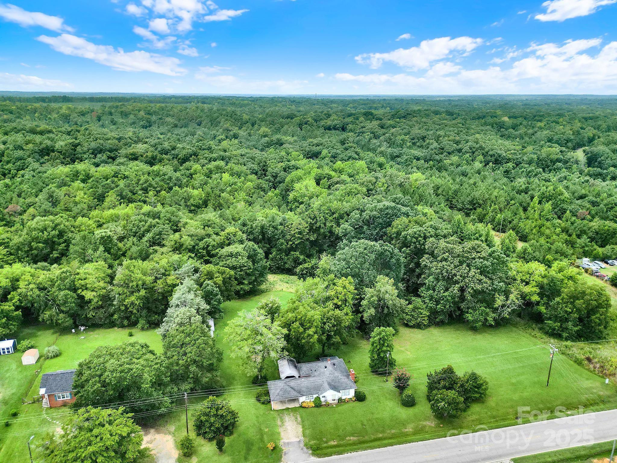 1670 Lynwood Drive — Lancaster