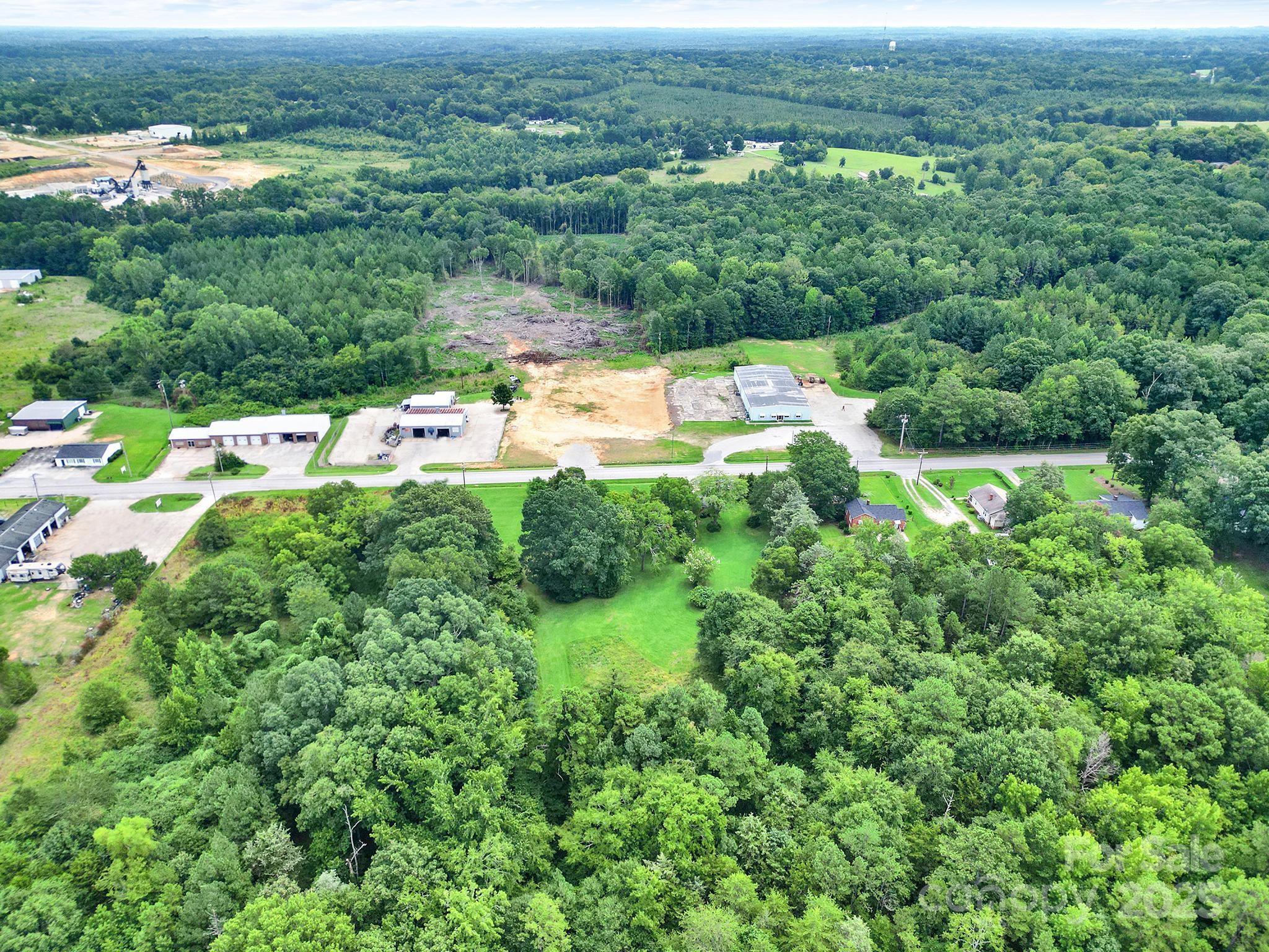1670 Lynwood Drive — Lancaster