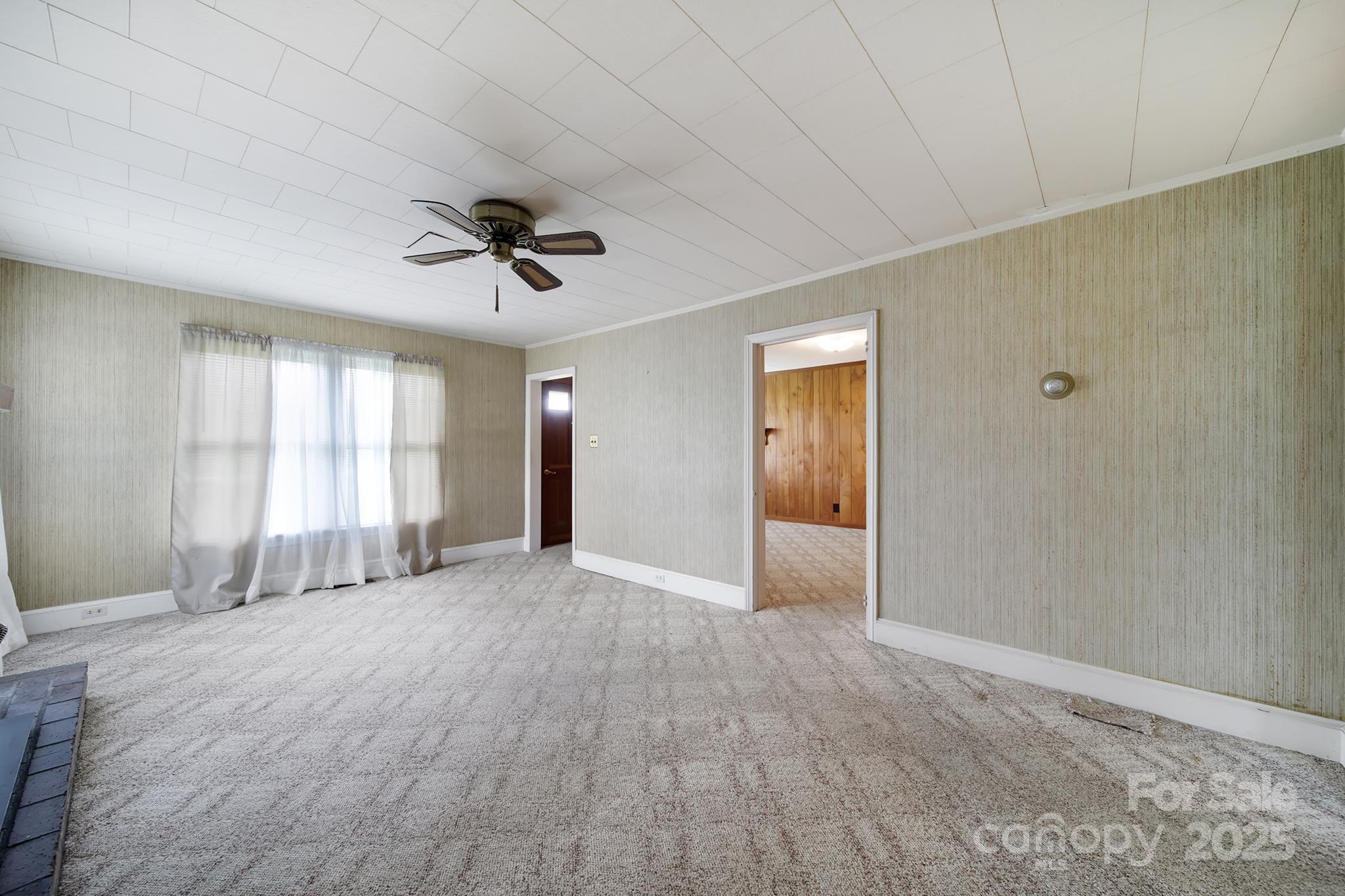1670 Lynwood Drive — Lancaster