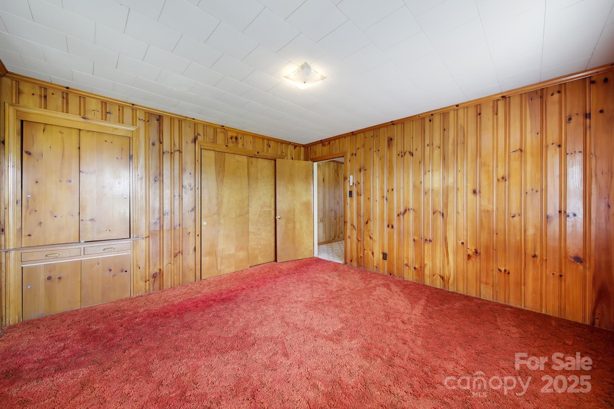 1670 Lynwood Drive — Lancaster