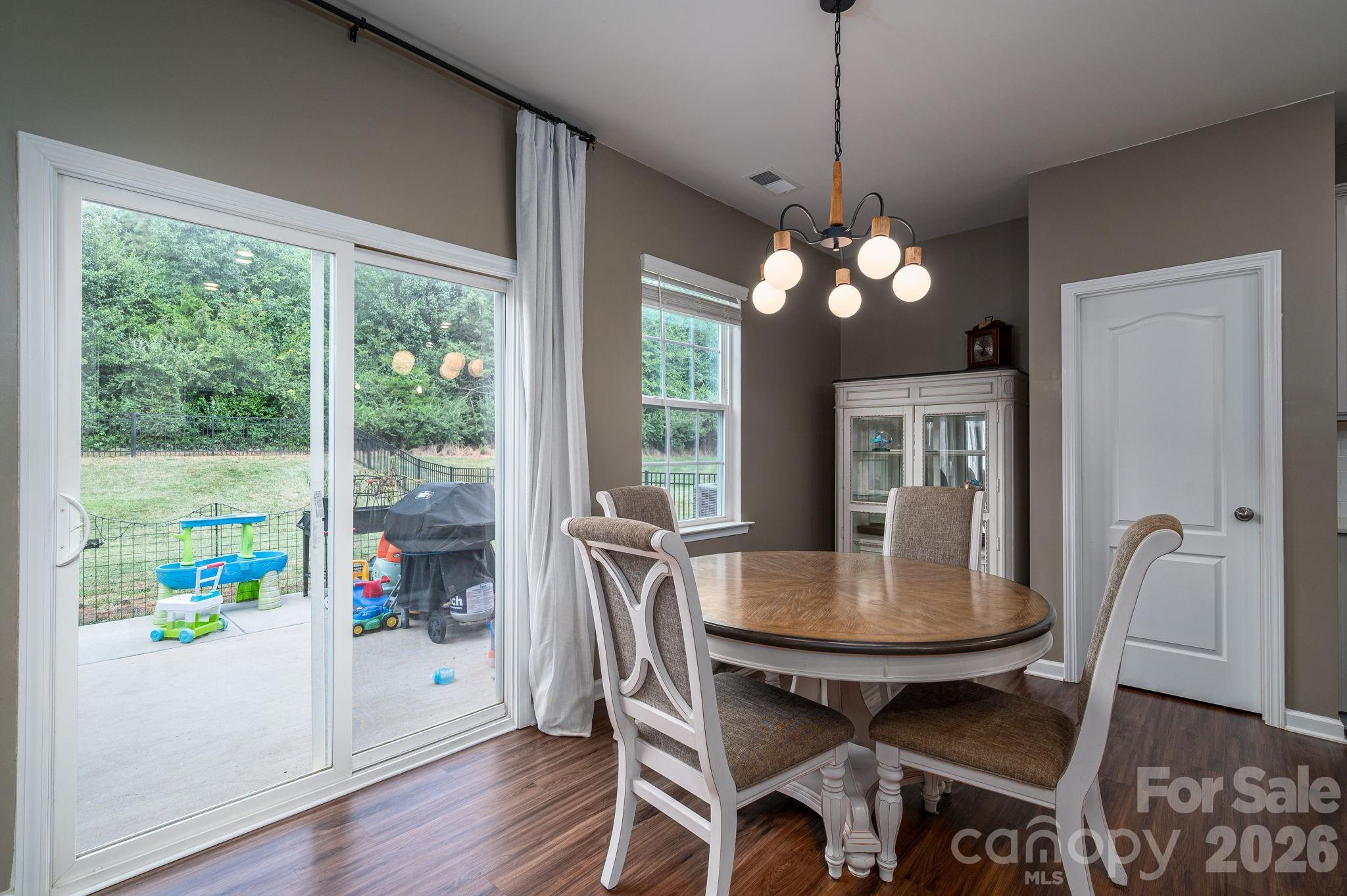 2643 Swamp Chestnut Oak Drive — Gastonia