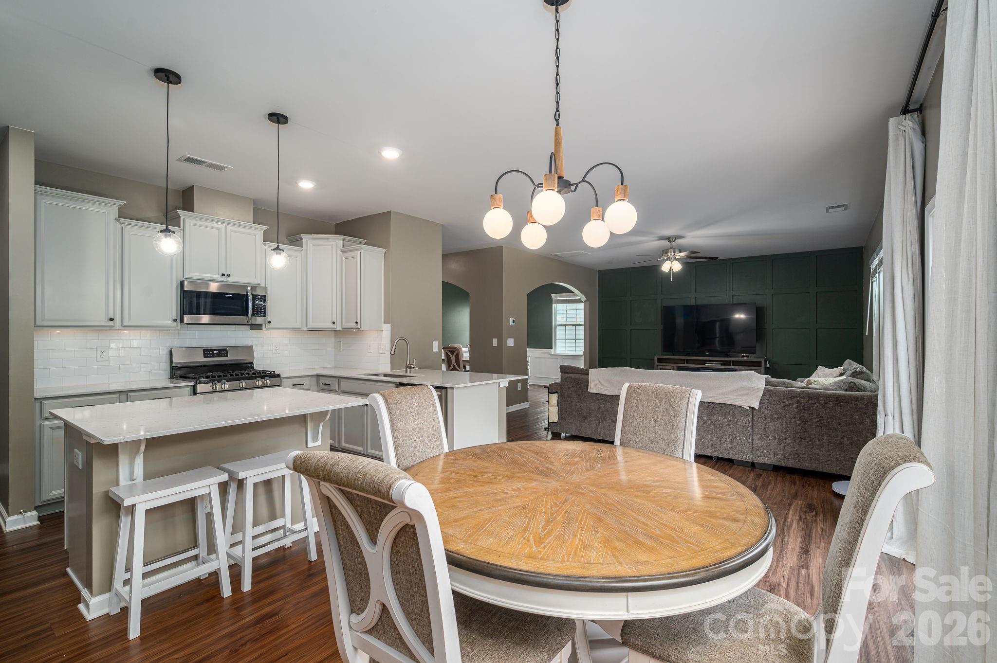 2643 Swamp Chestnut Oak Drive — Gastonia