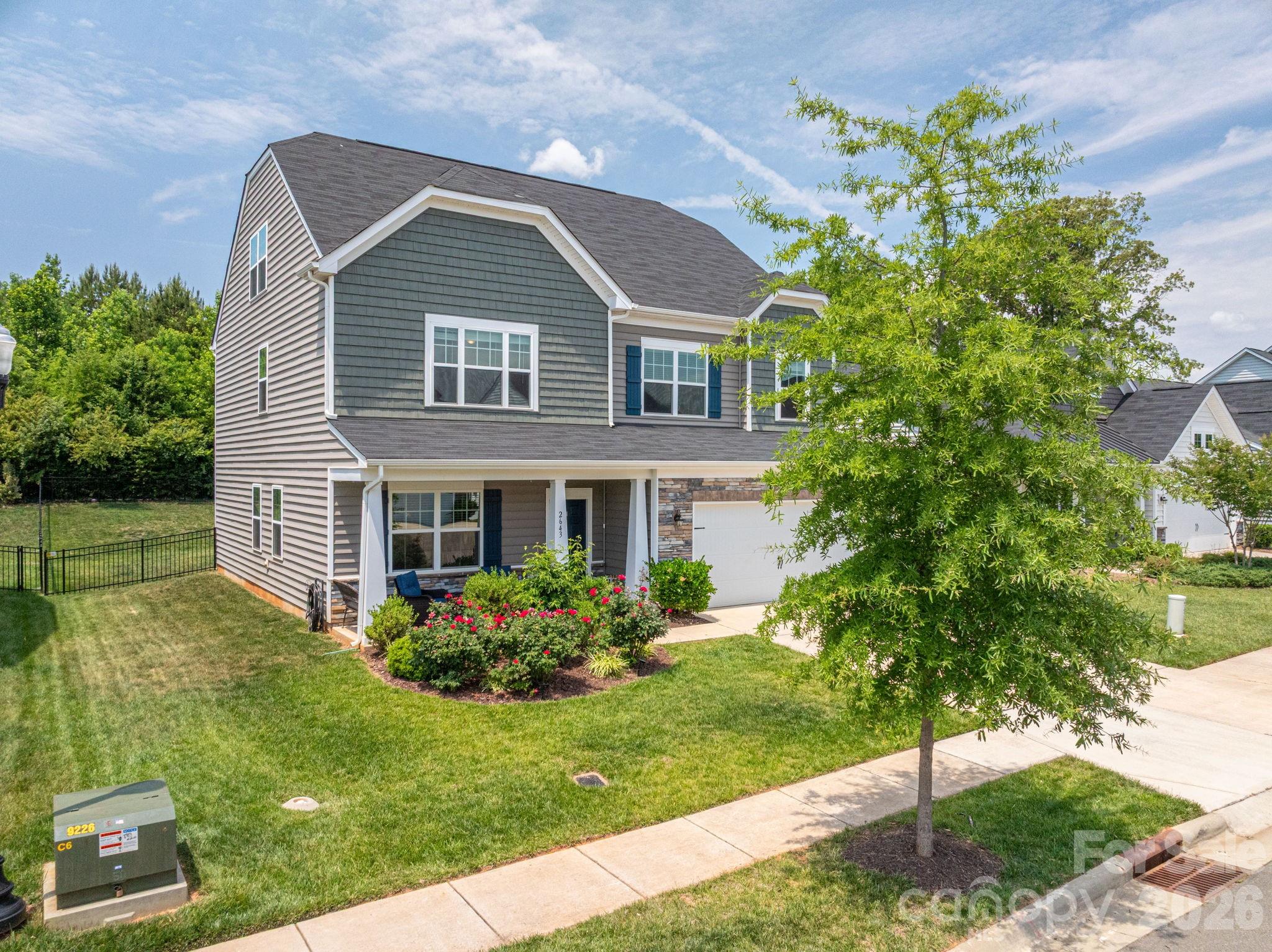2643 Swamp Chestnut Oak Drive — Gastonia