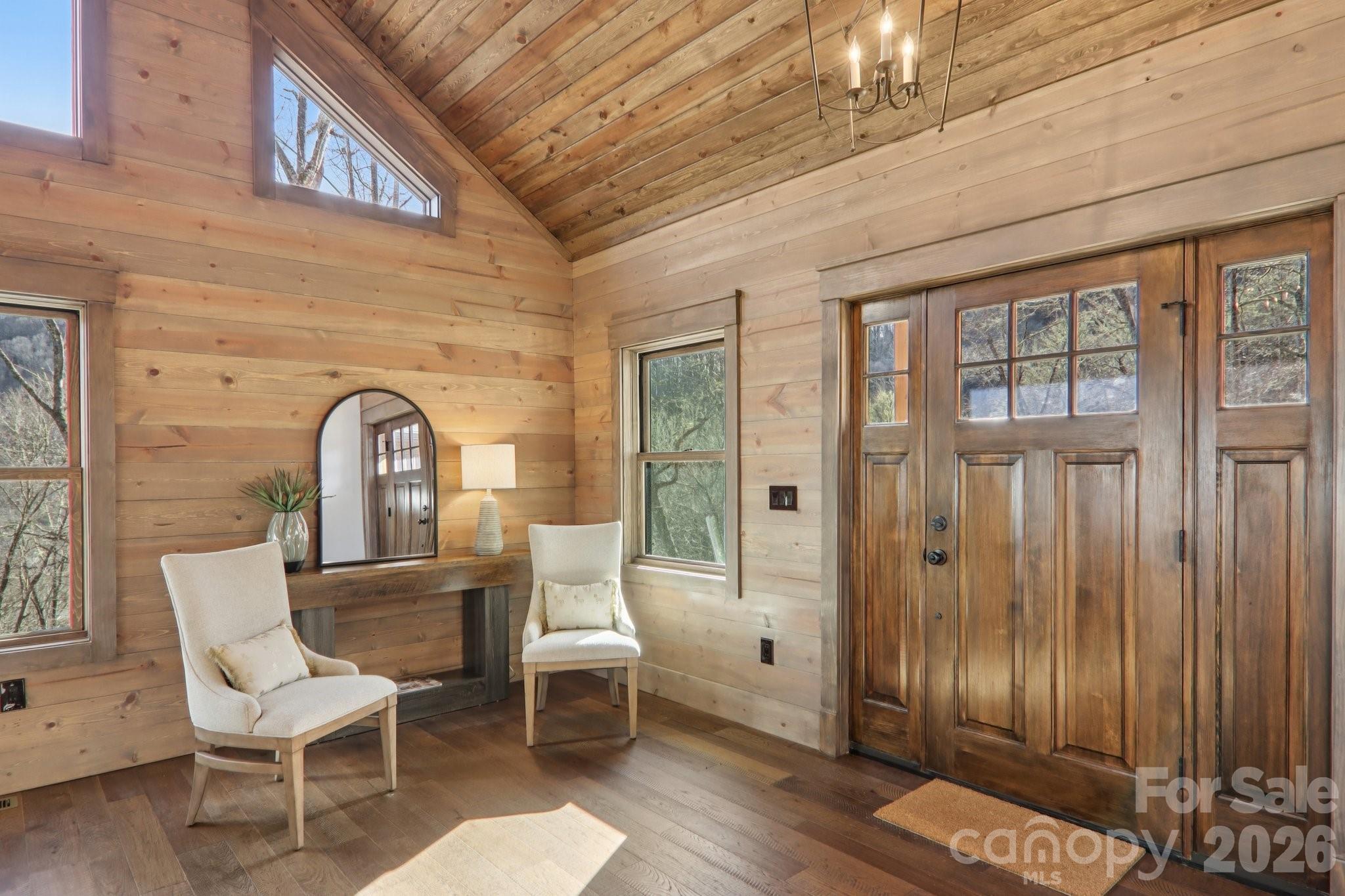 102 Iga Trail — Maggie Valley