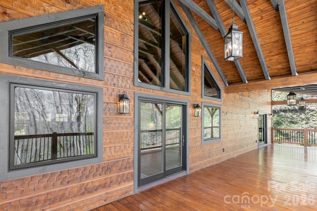 102 Iga Trail — Maggie Valley