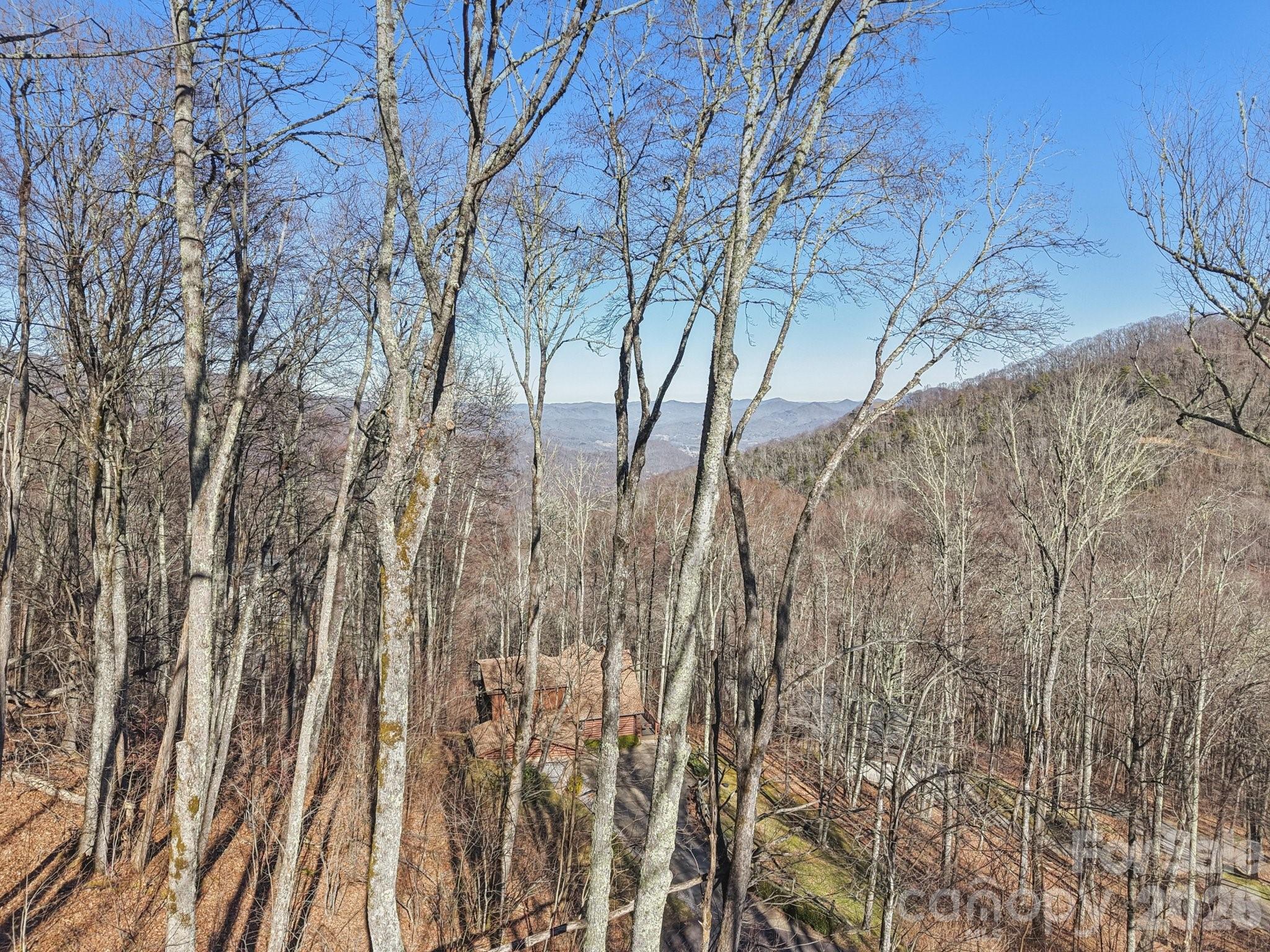 102 Iga Trail — Maggie Valley
