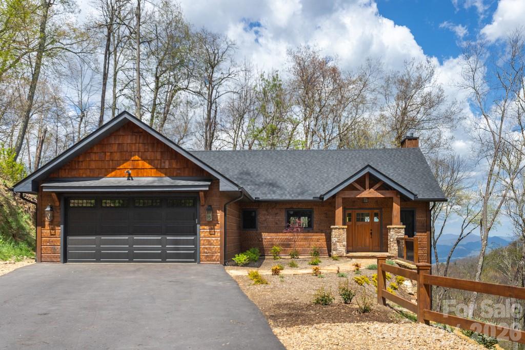 102 Iga Trail — Maggie Valley
