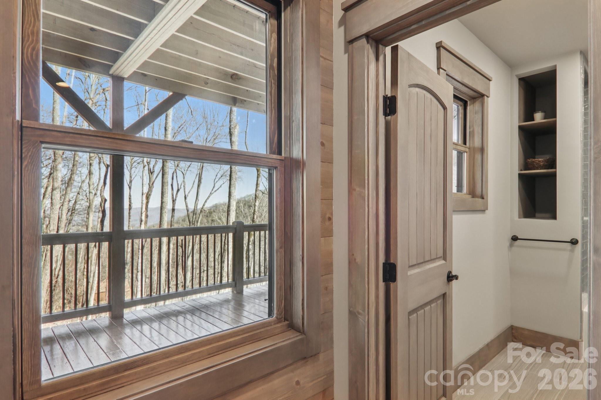 102 Iga Trail — Maggie Valley
