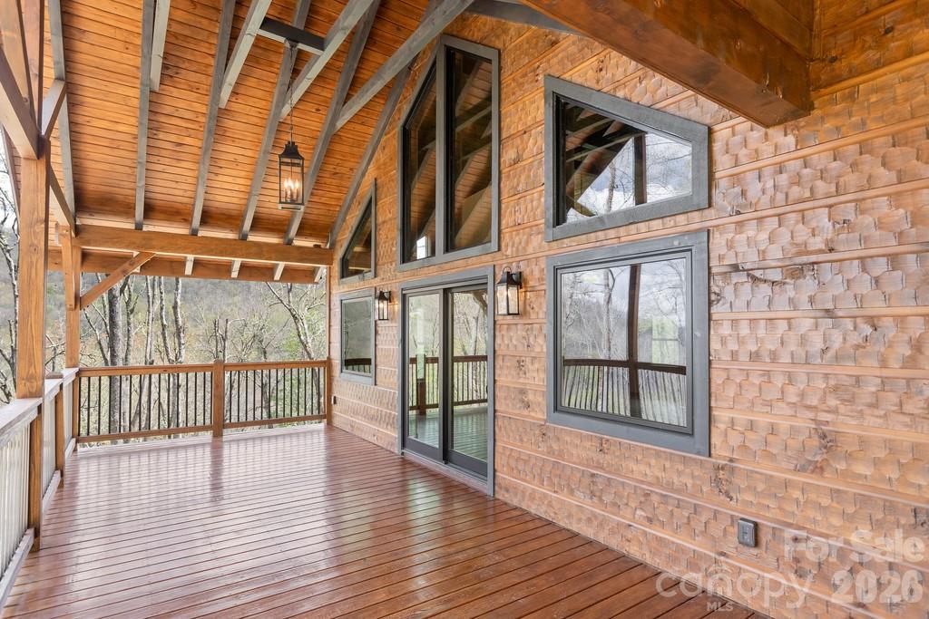 102 Iga Trail — Maggie Valley