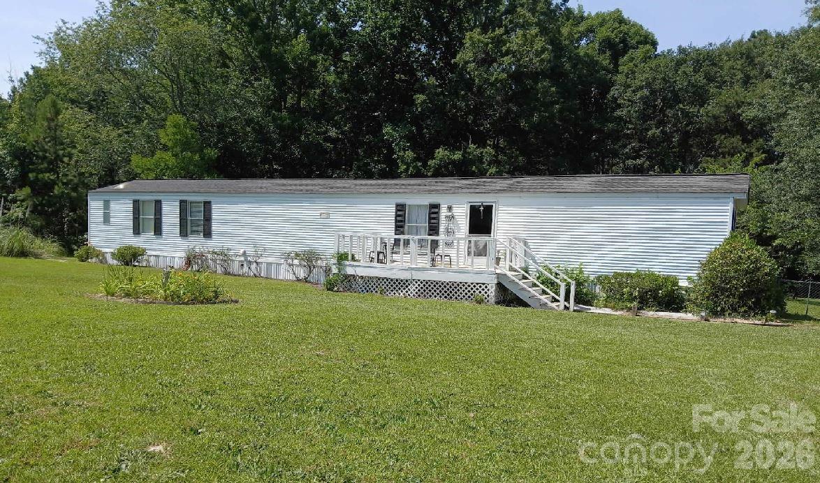 2157 Ross Cauthen Road — Lancaster