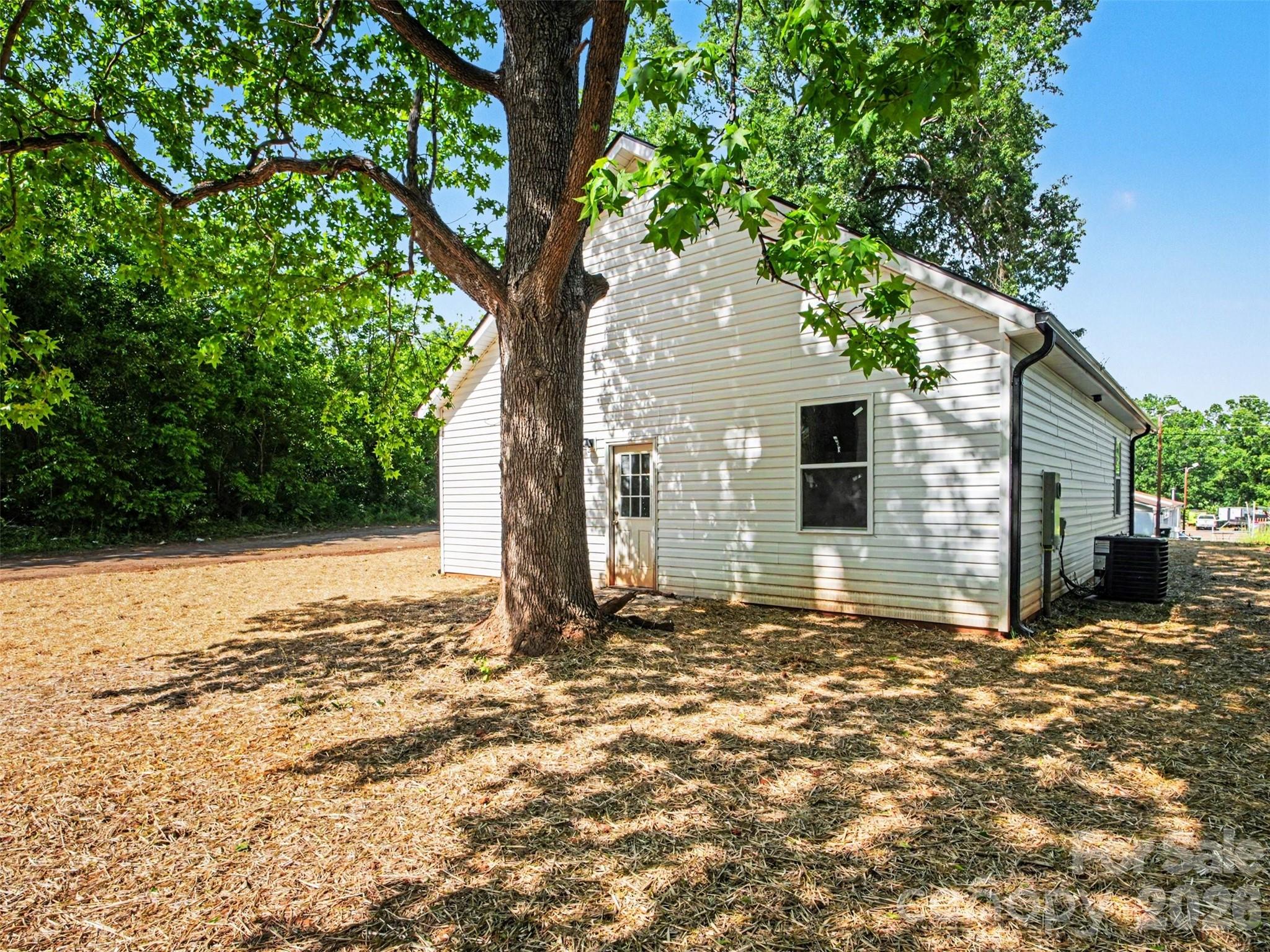 113 W Spencer Street — East Spencer