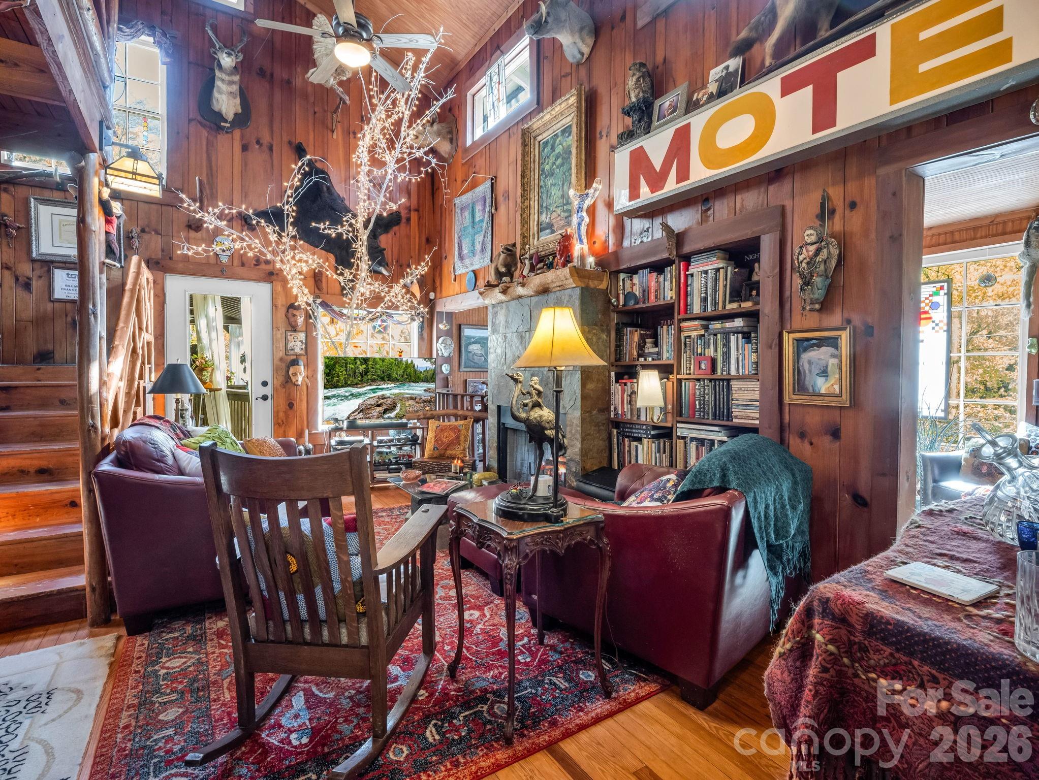 712 Main Street — Chimney Rock