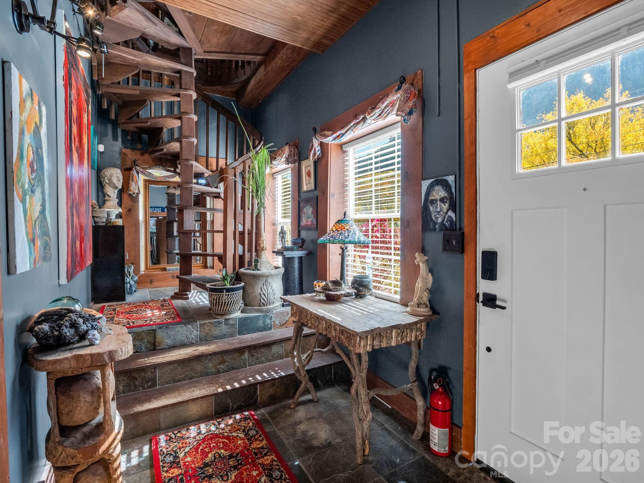 712 Main Street — Chimney Rock