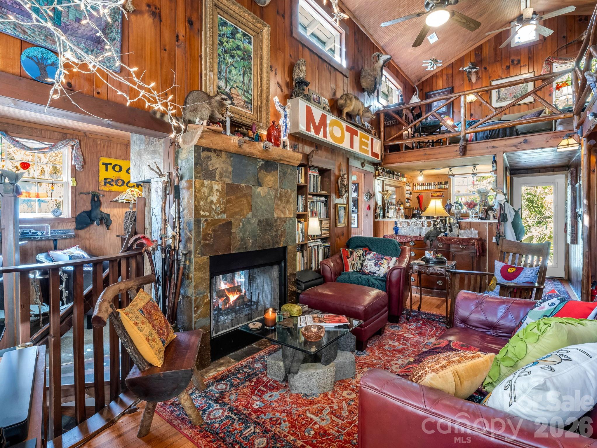 712 Main Street — Chimney Rock