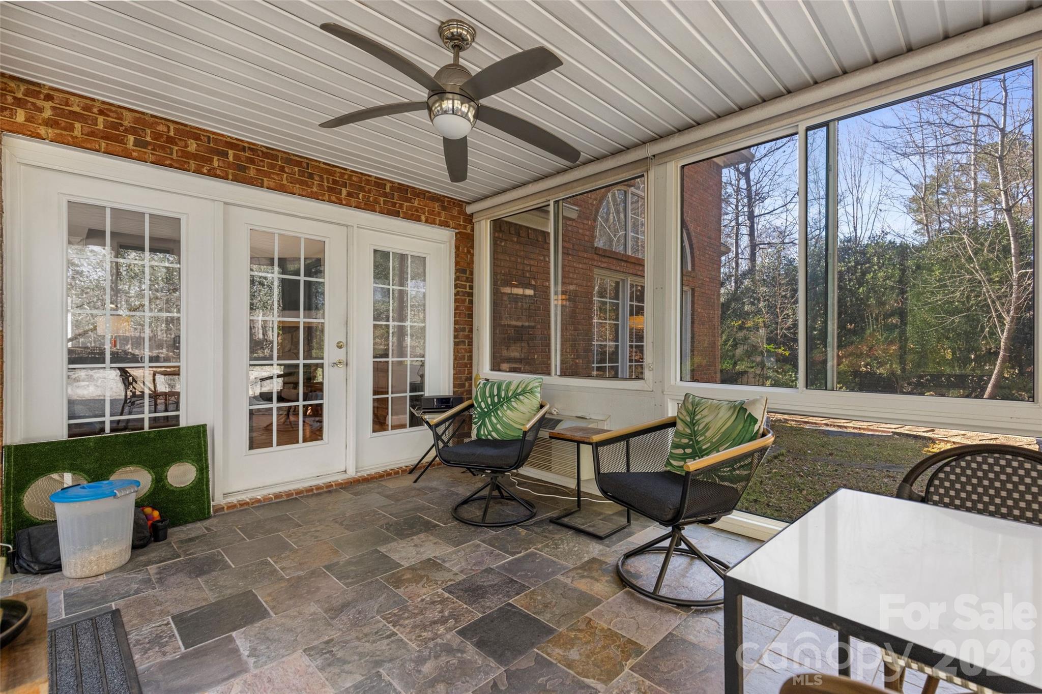 30 Winged Foot Court — Spartanburg