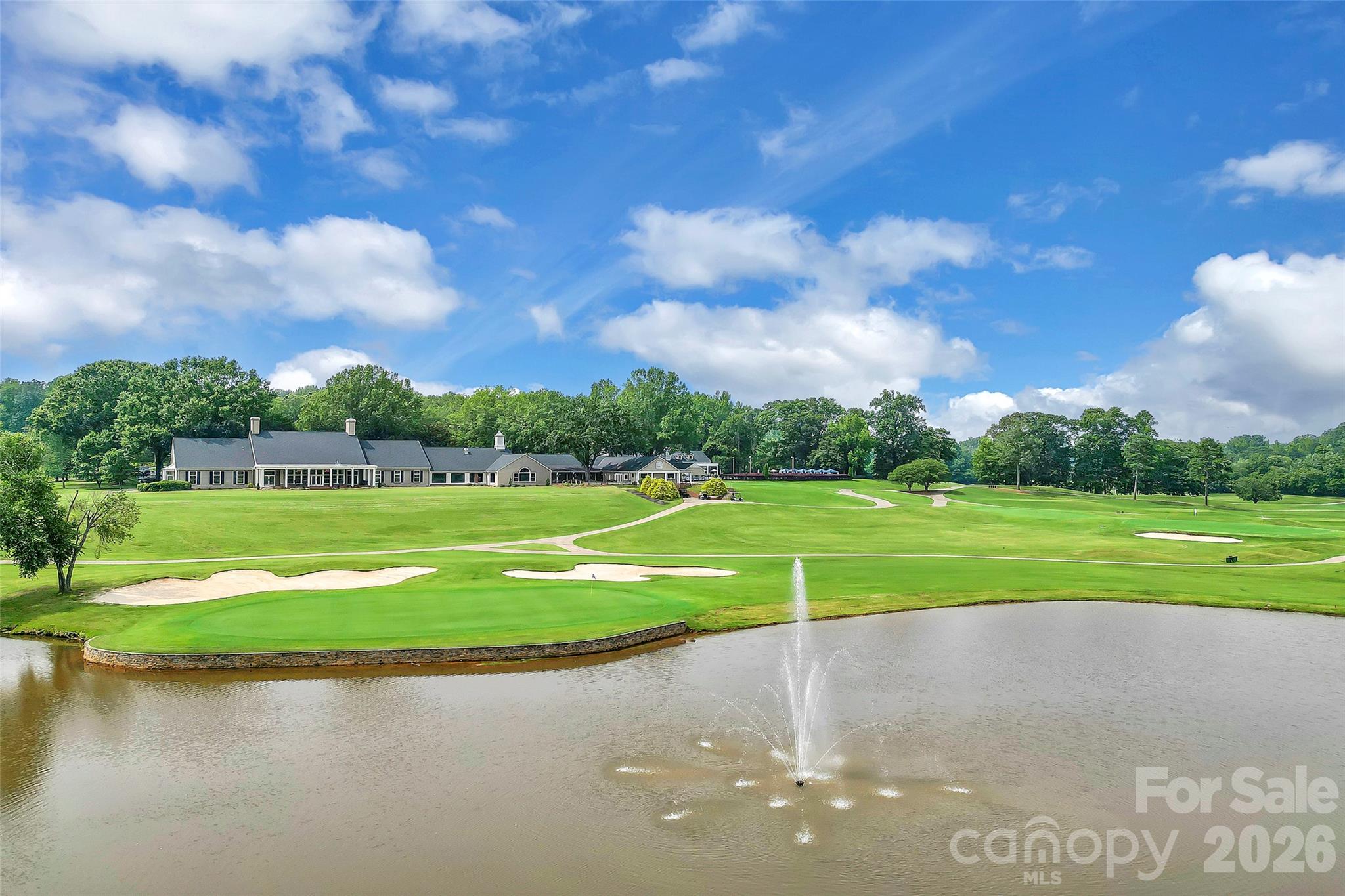 30 Winged Foot Court — Spartanburg