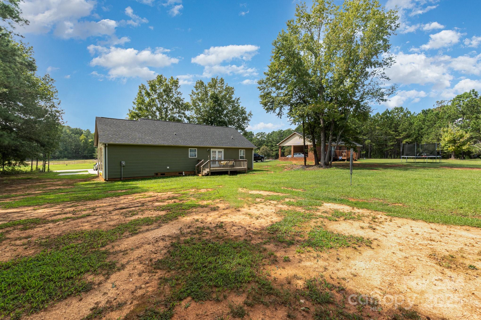 2211 Airport Road — Lancaster