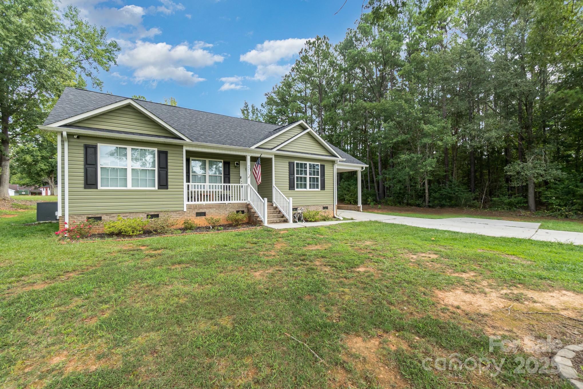 2211 Airport Road — Lancaster
