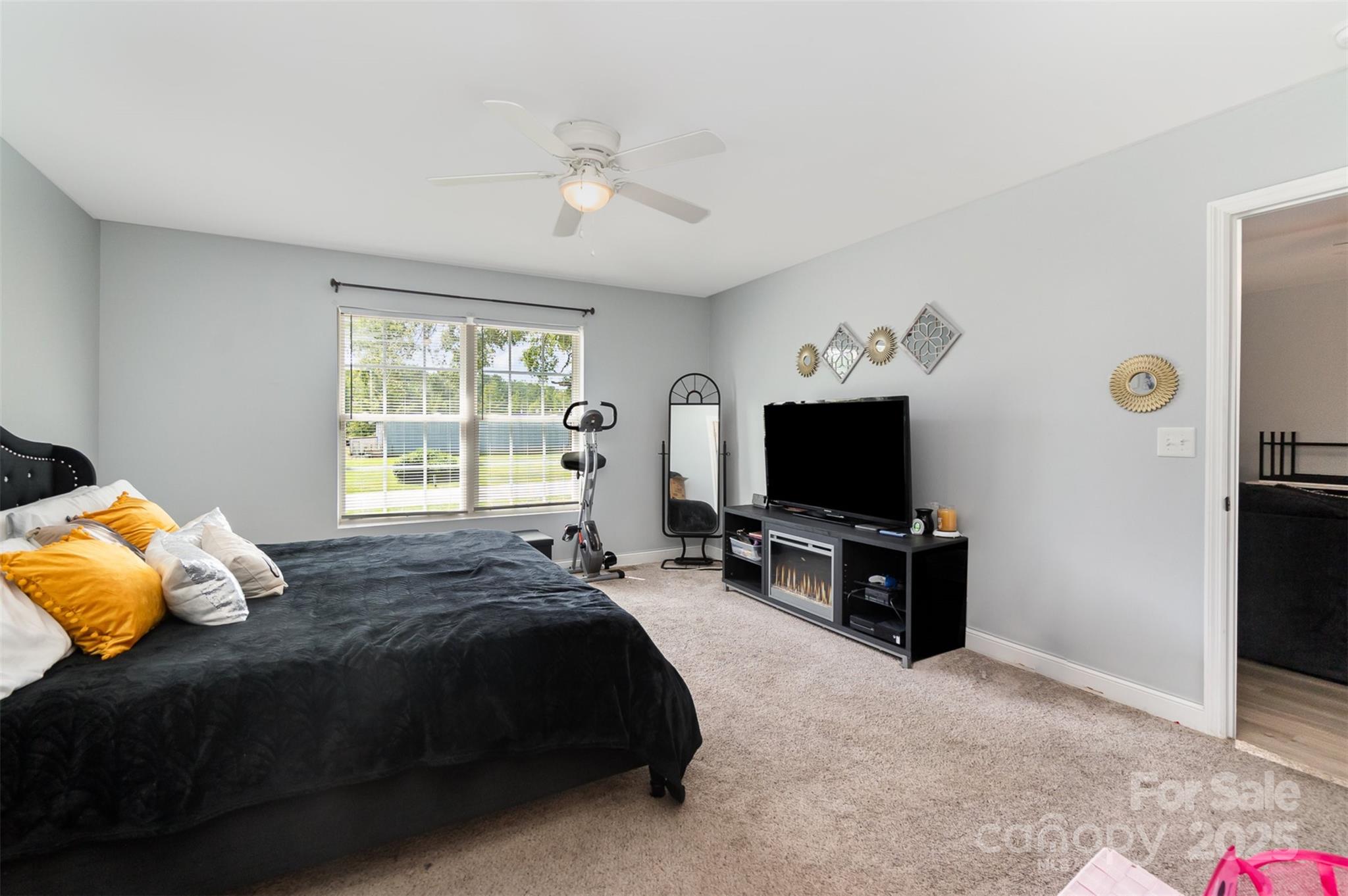 2211 Airport Road — Lancaster