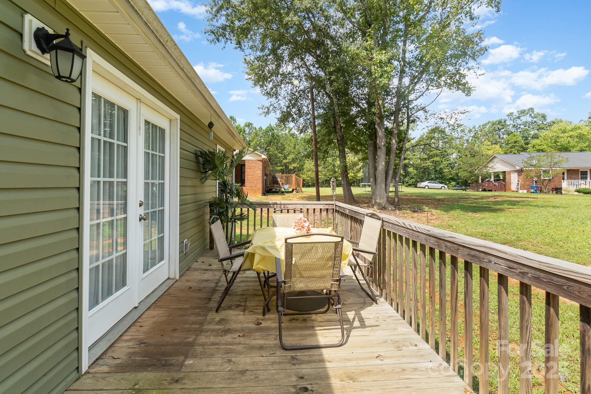 2211 Airport Road — Lancaster