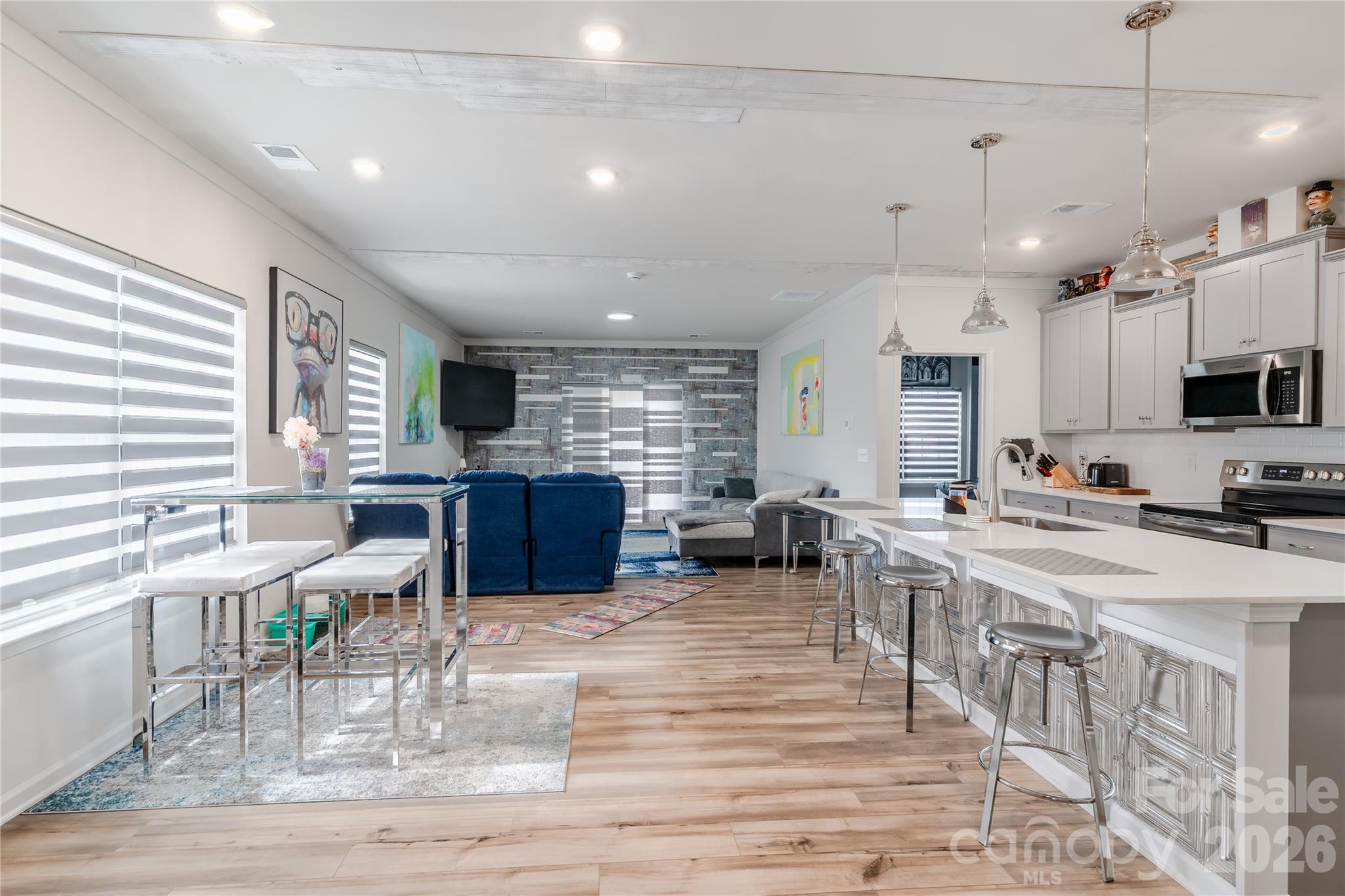 6499 Gopher Road — Lancaster
