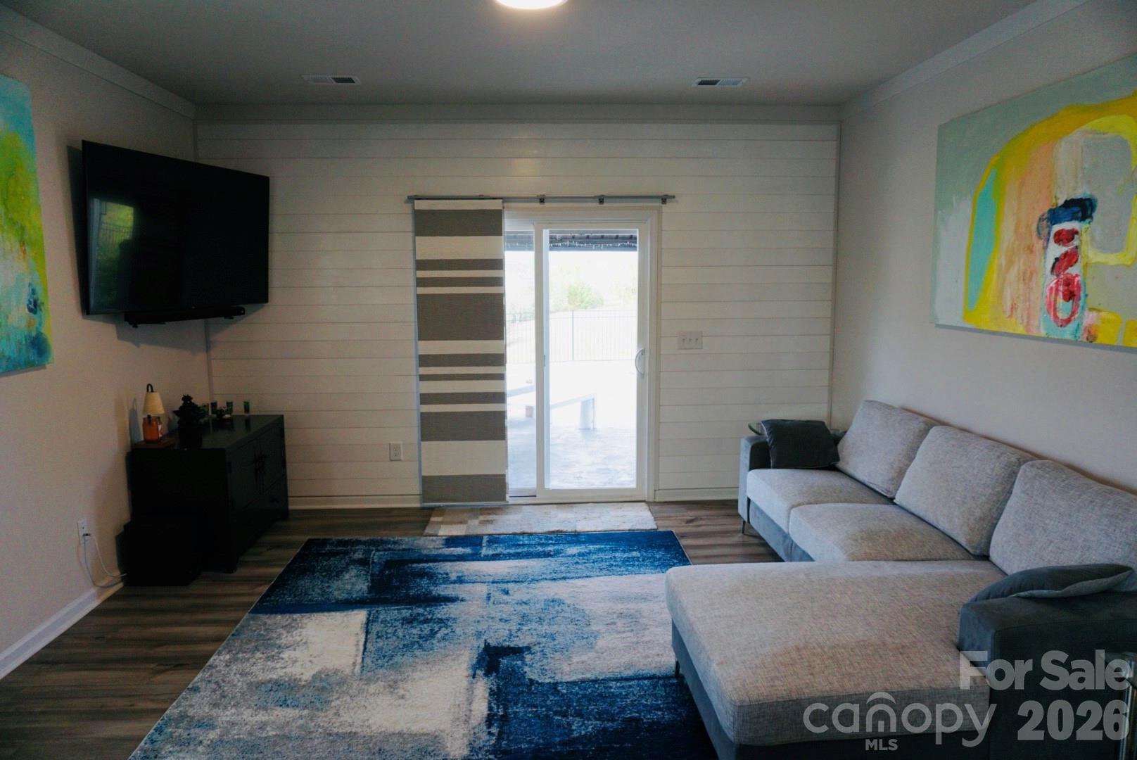 6499 Gopher Road — Lancaster