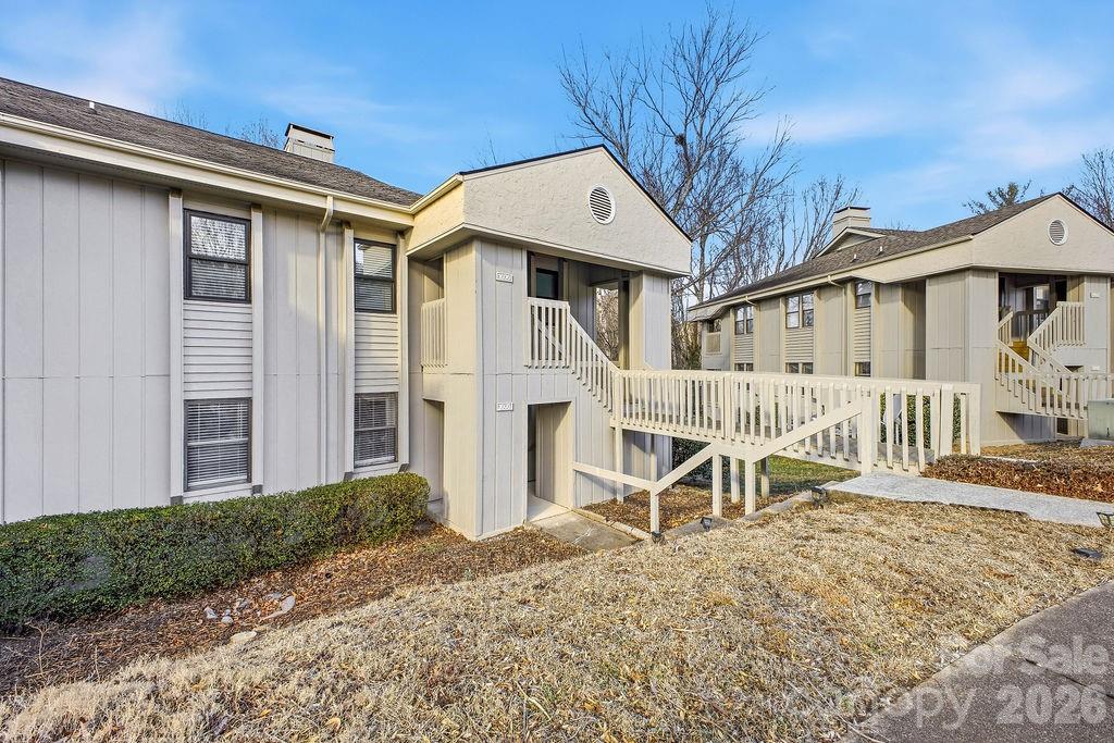 1605 Abbey Circle — Asheville