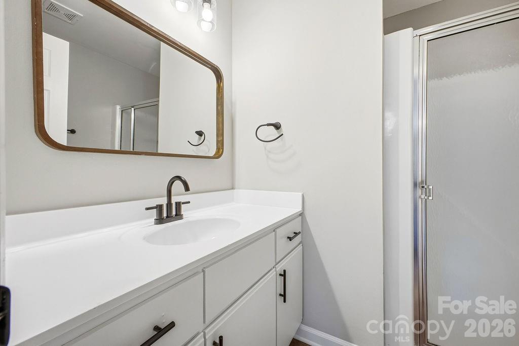 1605 Abbey Circle — Asheville