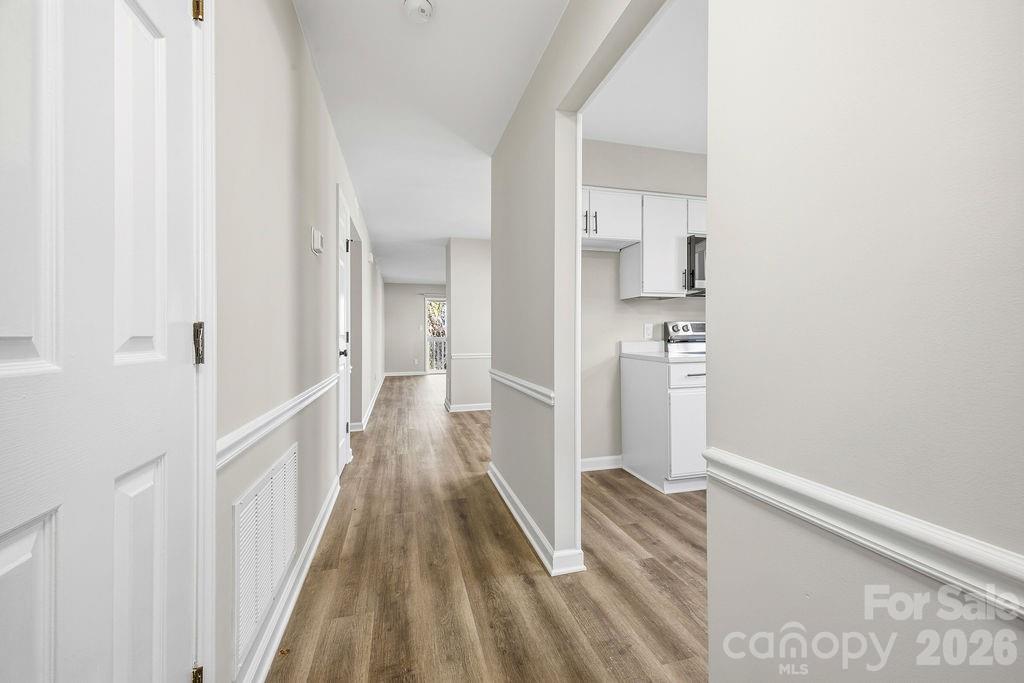 1605 Abbey Circle — Asheville