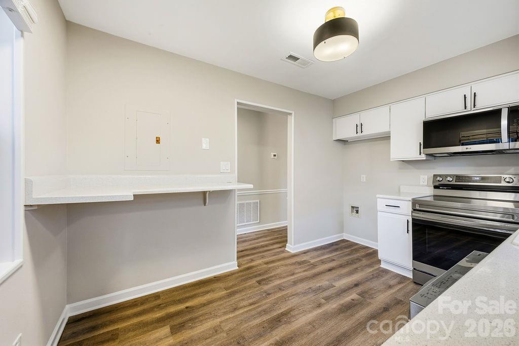 1605 Abbey Circle — Asheville