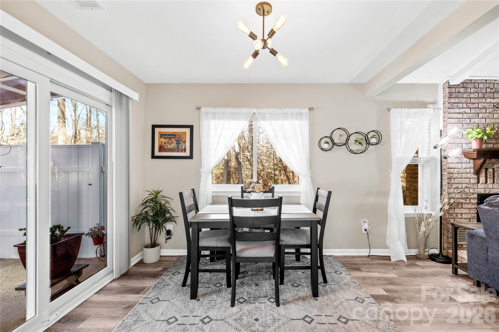 911 Sardis Cove Drive — Charlotte